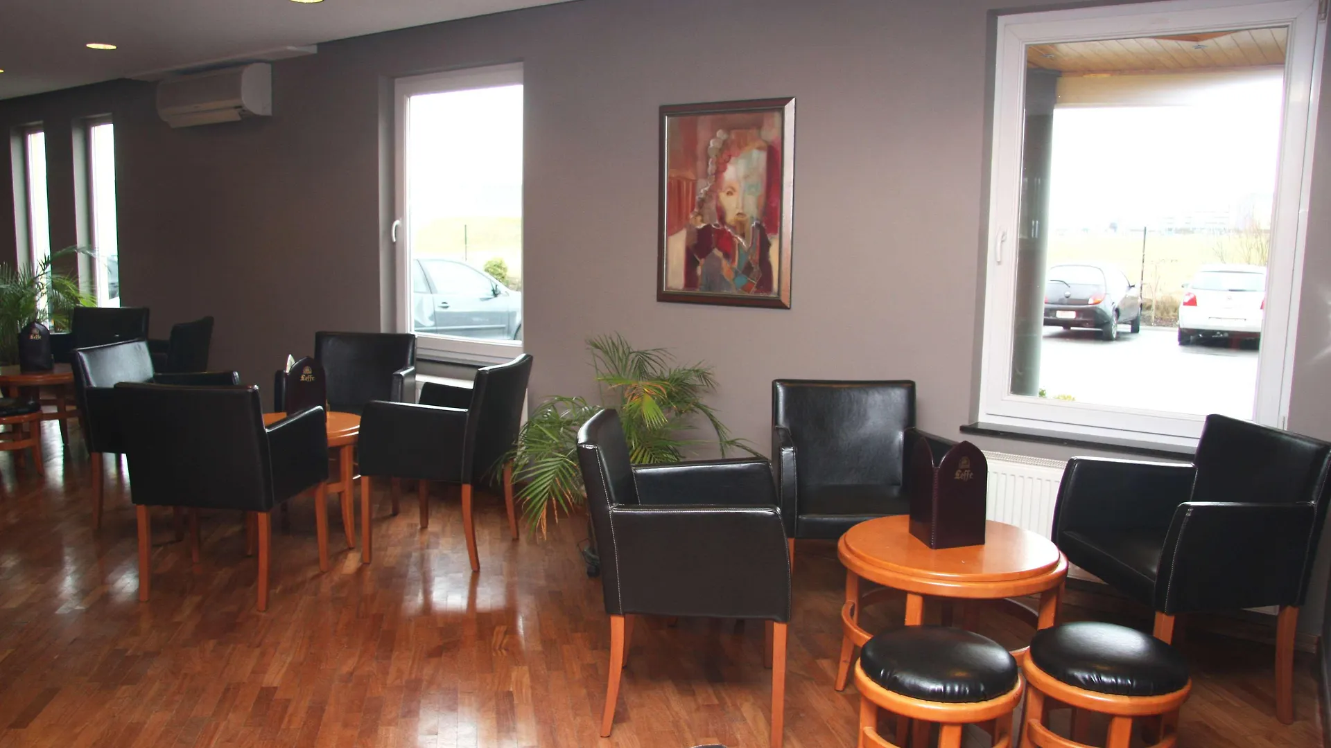Aero 44 Hotel Charleroi 3*,  Bélgica