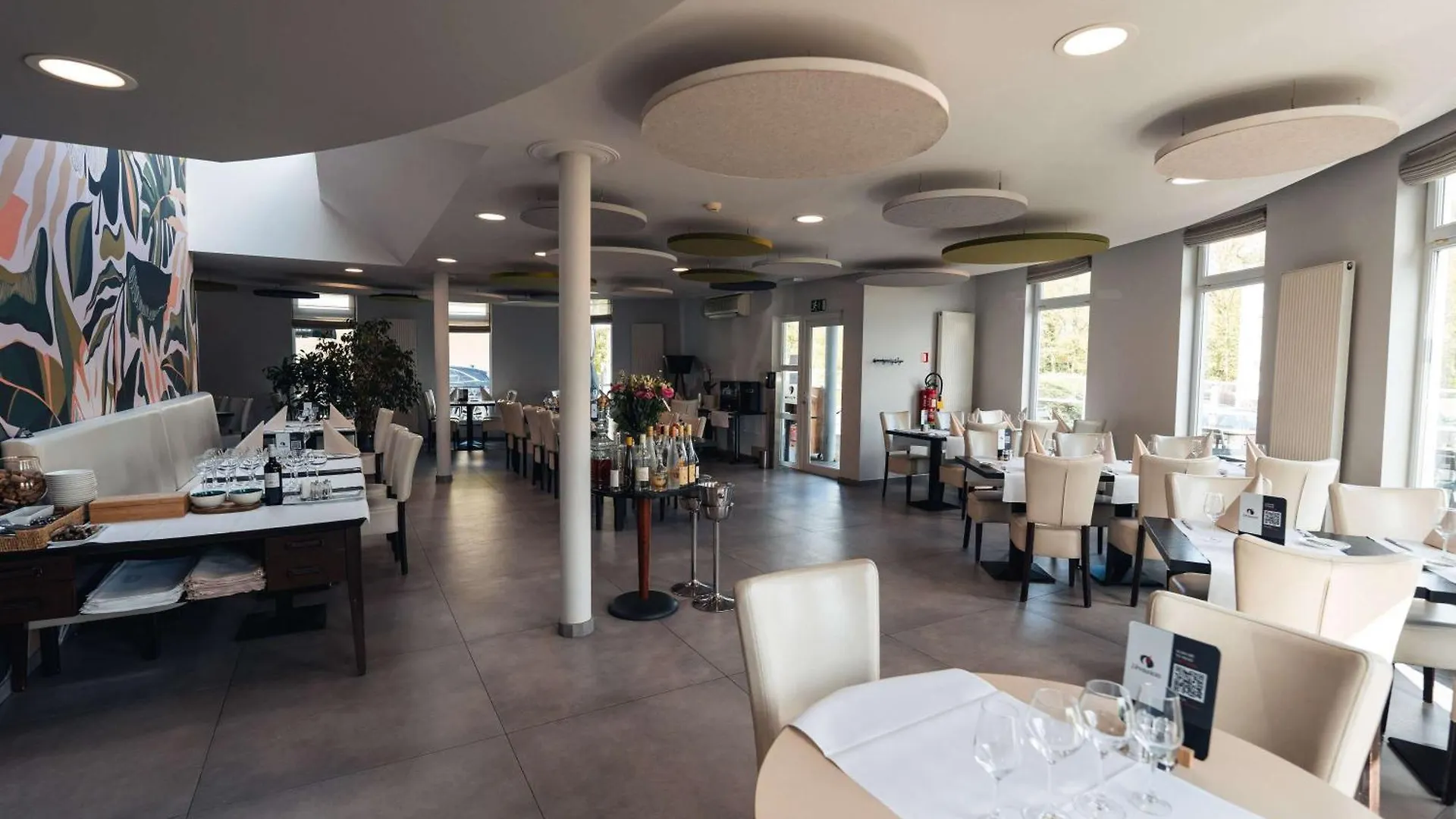 Aero 44 Hotel Charleroi Bélgica