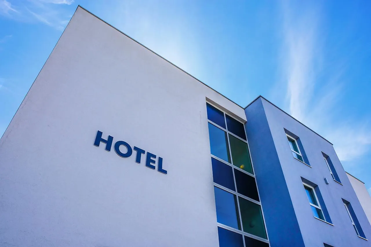 Aero 44 Hotel Charleroi