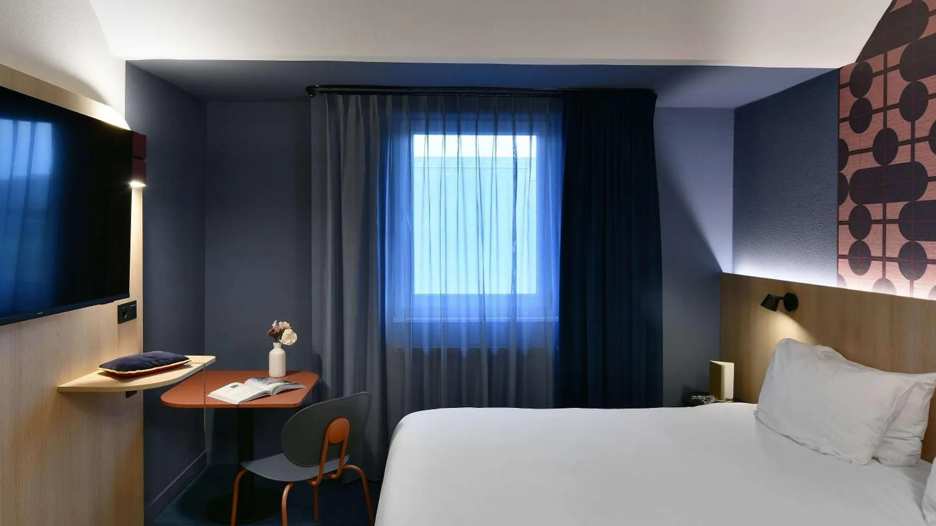 ***  Ibis Styles Charleroi Airport Aero 44 Hotel Belgium